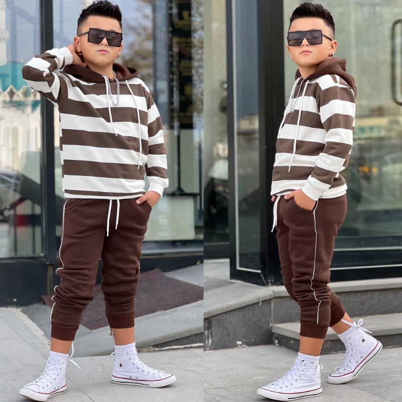 Kapşonlu çizgili 3 iplik erkek takım 