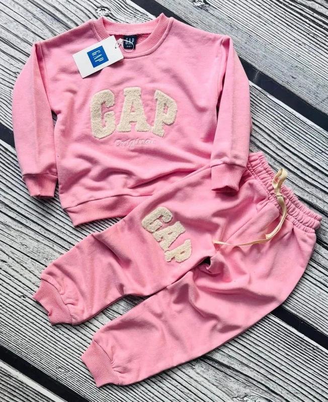 İkili şardonlu kız takım