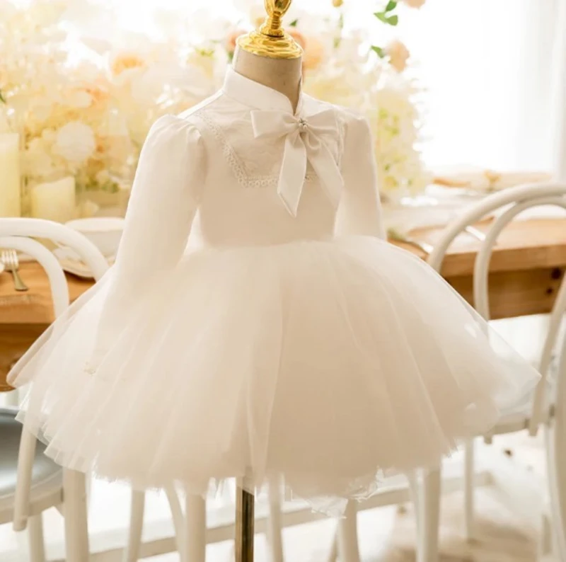 Fiyonk detaylı elbise 