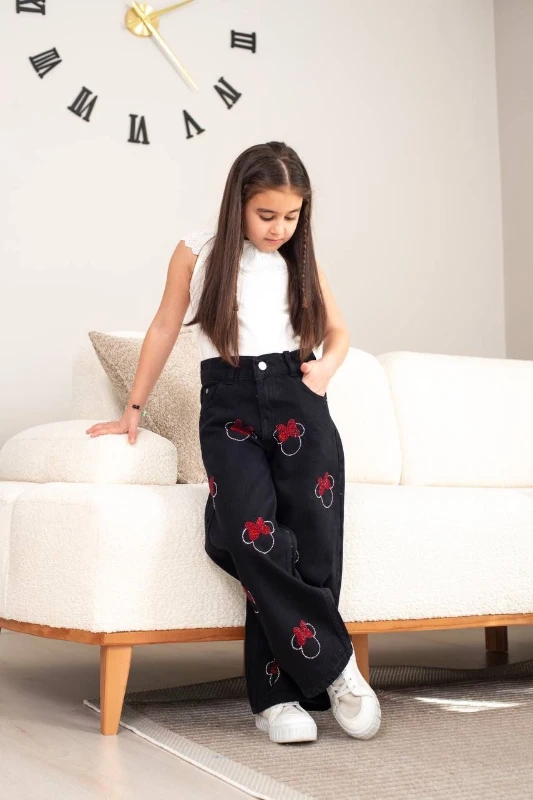 Likralı siyah kot pantolon 