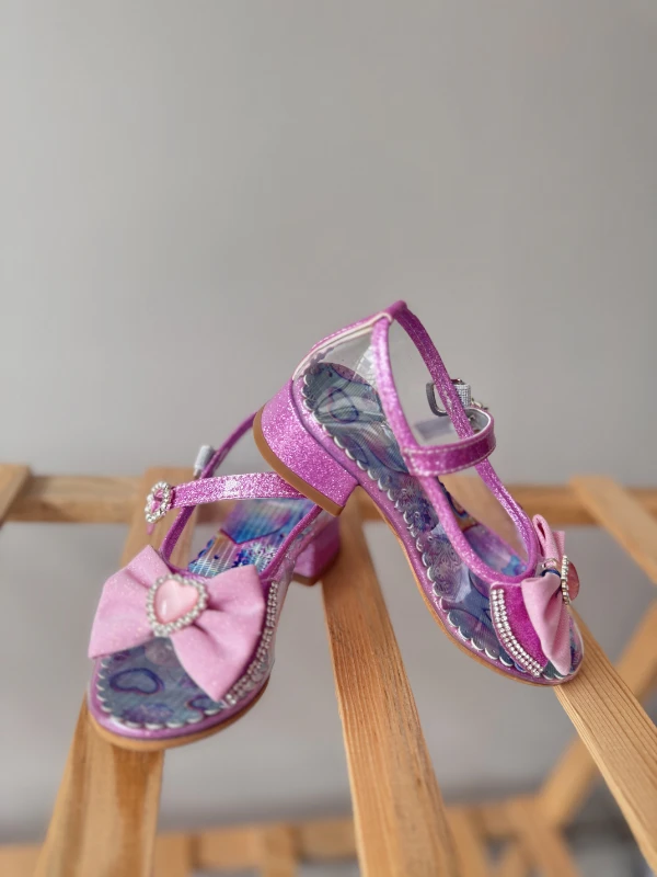 Prenses model pembe ayakkabı 