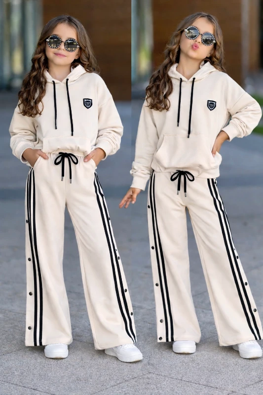 Kapşonlu garson kız takım 