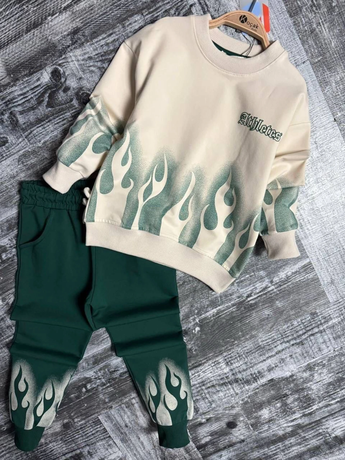 Erkek eşofman takım