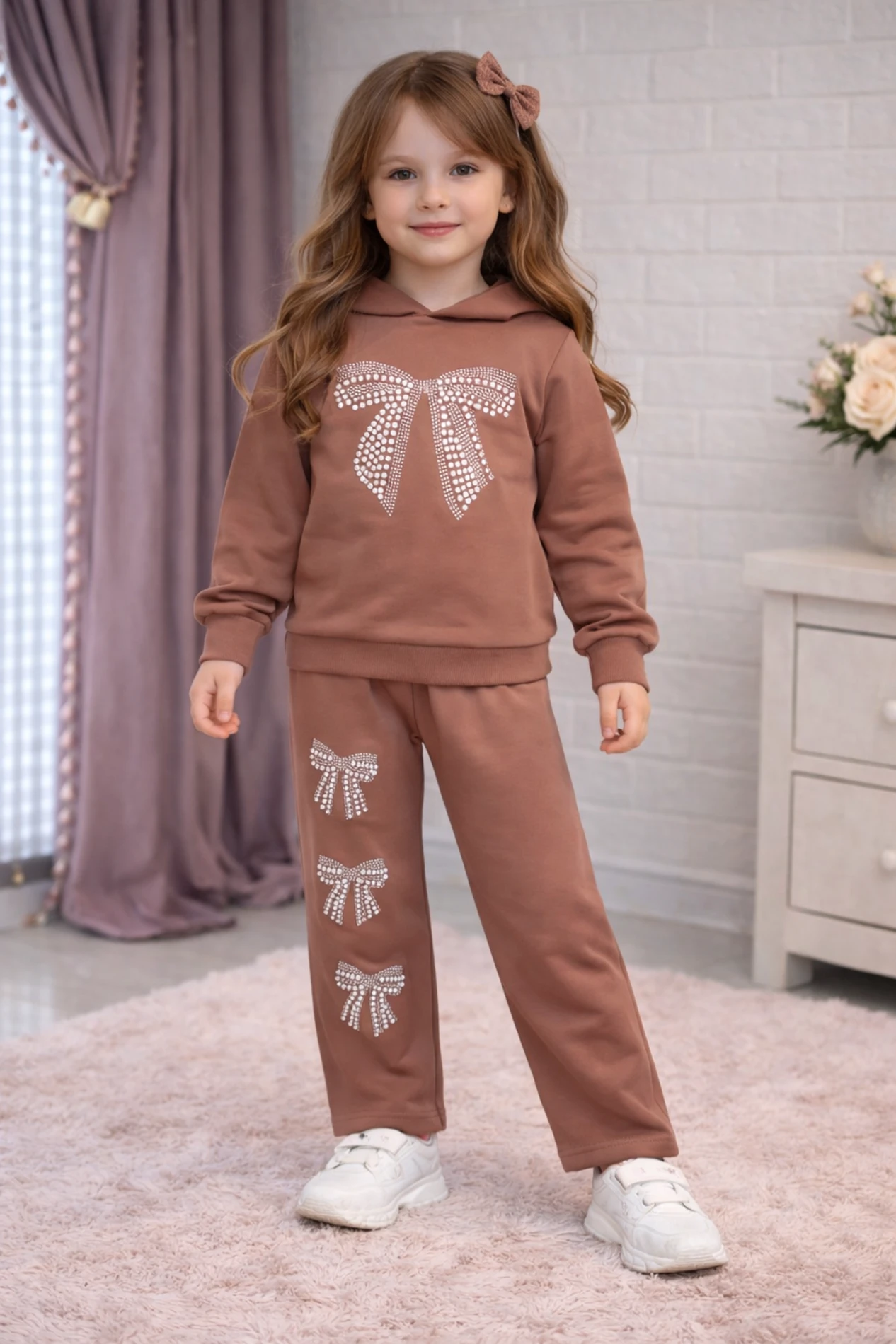 Fiyonklu kız takım 